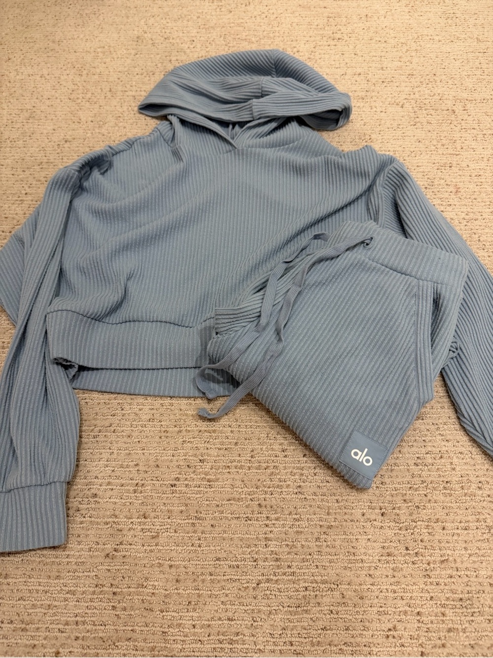 🩵🤍ALO YOGA MUSE RIBBED KNIT SWEAT SET🤍🩵